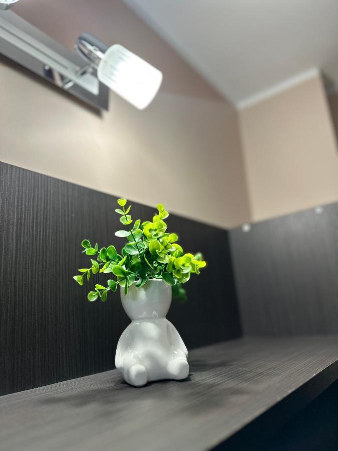 Cozy Apartament Galaţi Exteriör bild