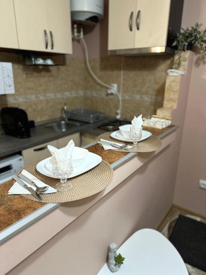 Cozy Apartament Galaţi Exteriör bild