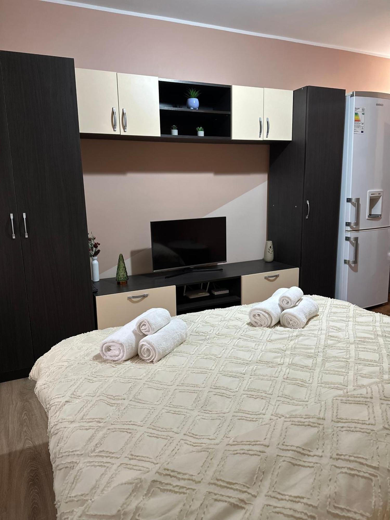 Cozy Apartament Galaţi Exteriör bild