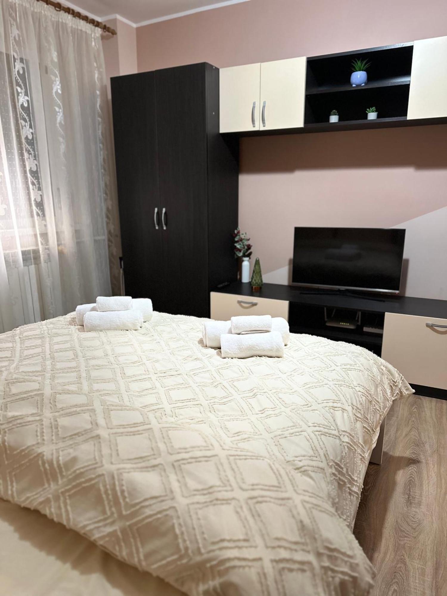 Cozy Apartament Galaţi Exteriör bild